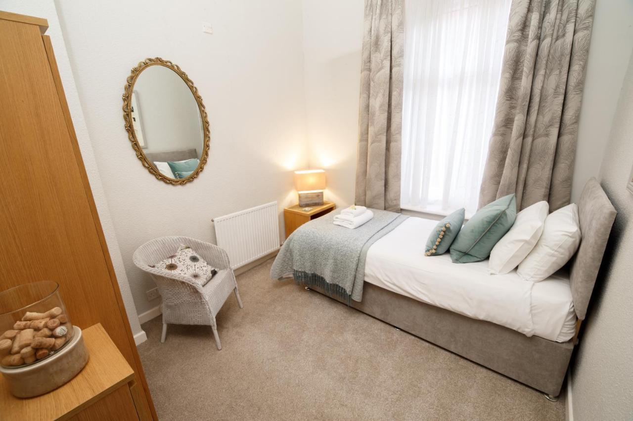 Mode - The Old School House Apartment Lytham St Annes Ngoại thất bức ảnh